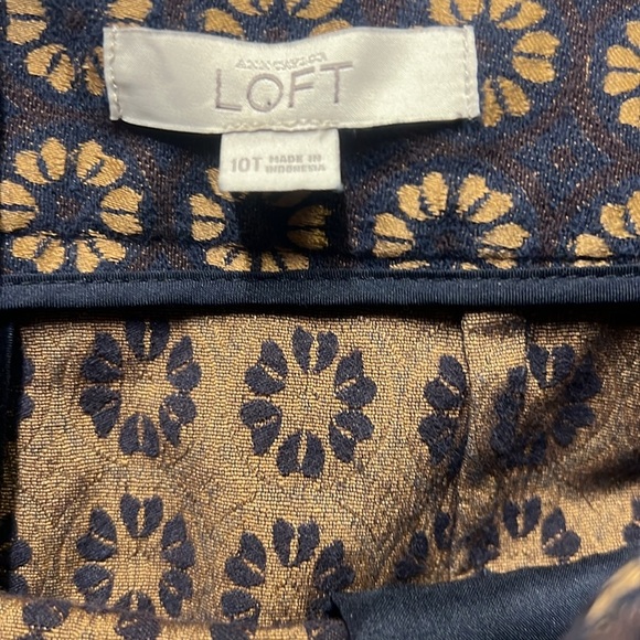 Loft Small Medallion Design Skirt - Picture 5 of 6